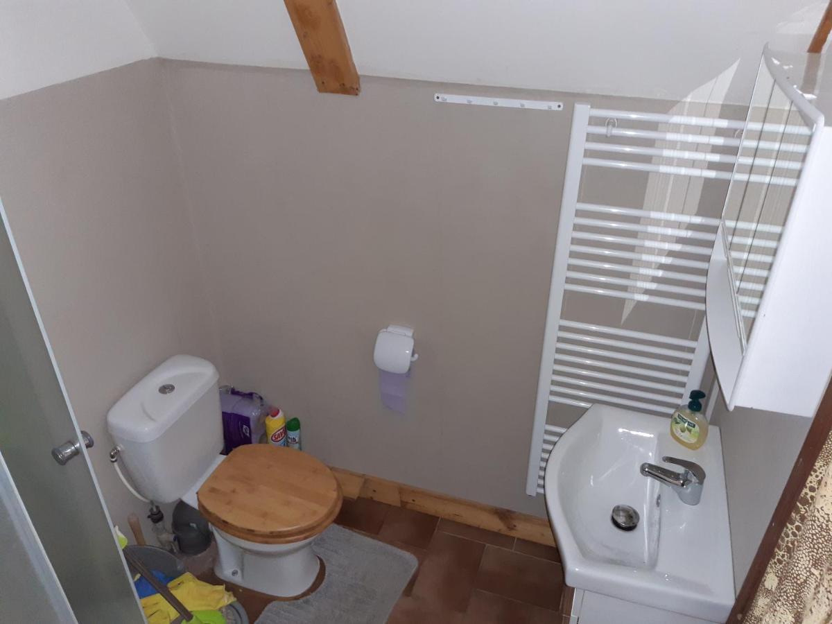 Holiday Home Zajicovi Rabyne Kültér fotó